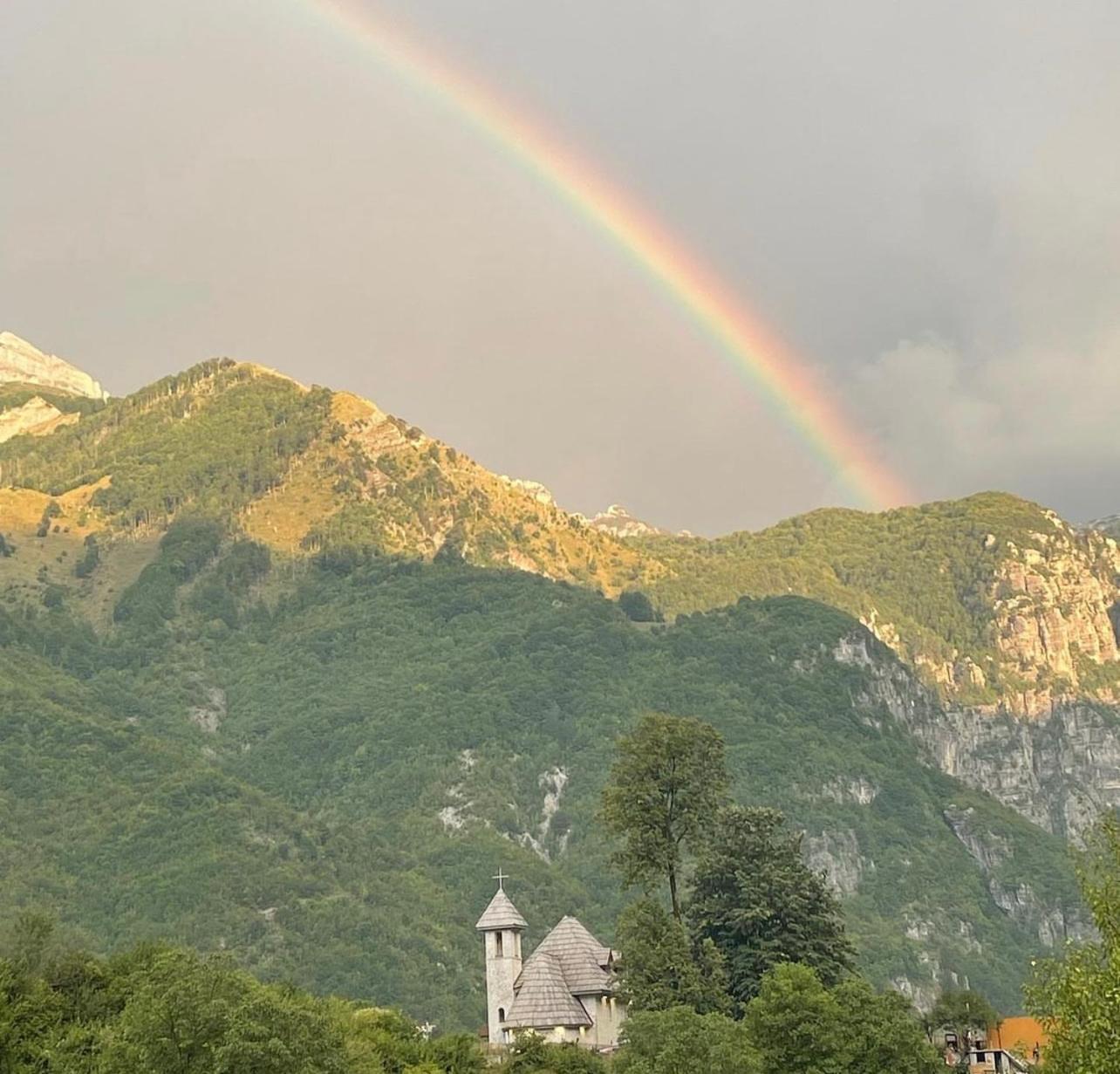 Thethi Mountain Villas Zewnętrze zdjęcie