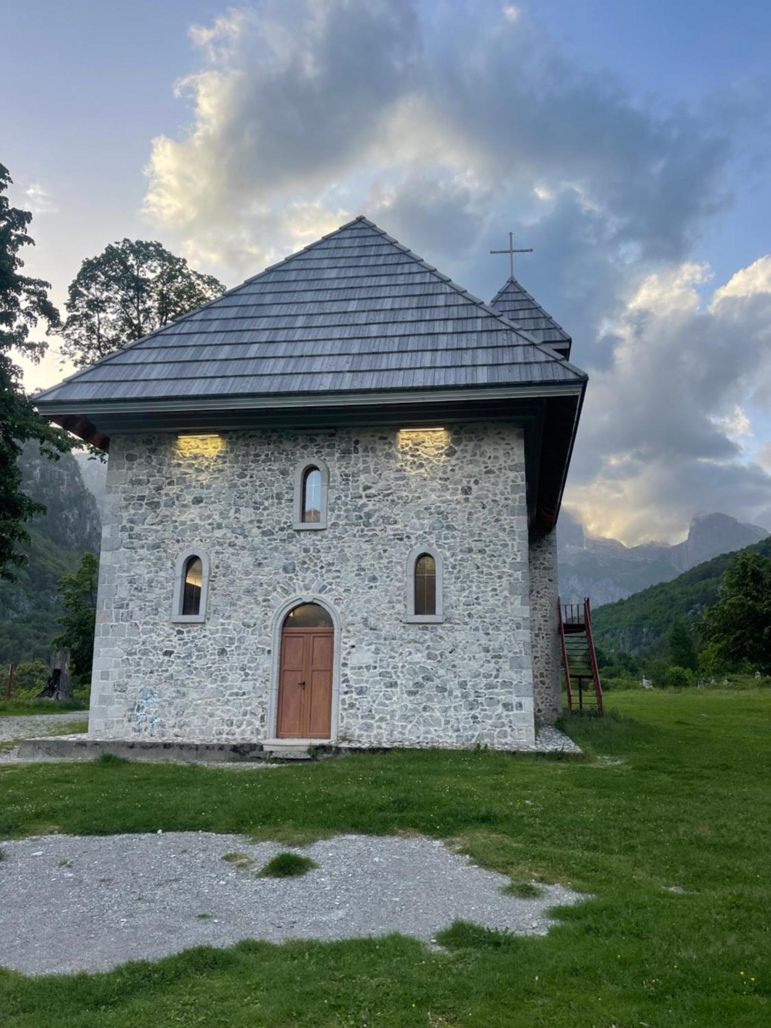 Thethi Mountain Villas Zewnętrze zdjęcie