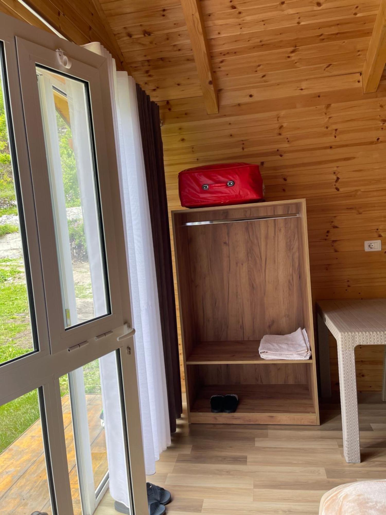 Thethi Mountain Villas Zewnętrze zdjęcie